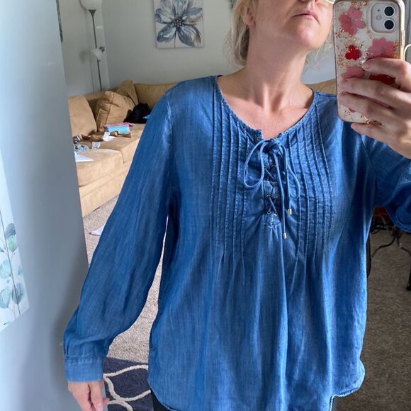 TALBOTS NWOT Tercel lyocell long sleeve tie crew neck chambray button cuff - Picture 2 of 9